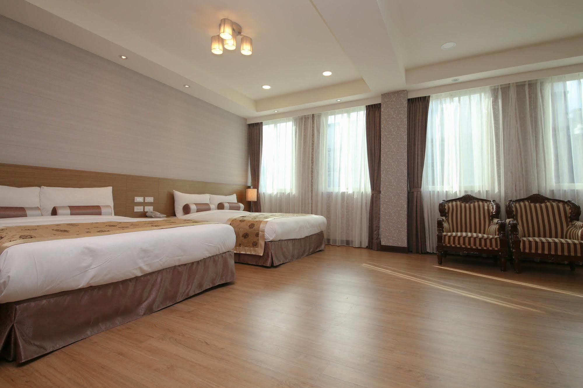 Finders Hotel Hualien Wen Hua Dış mekan fotoğraf